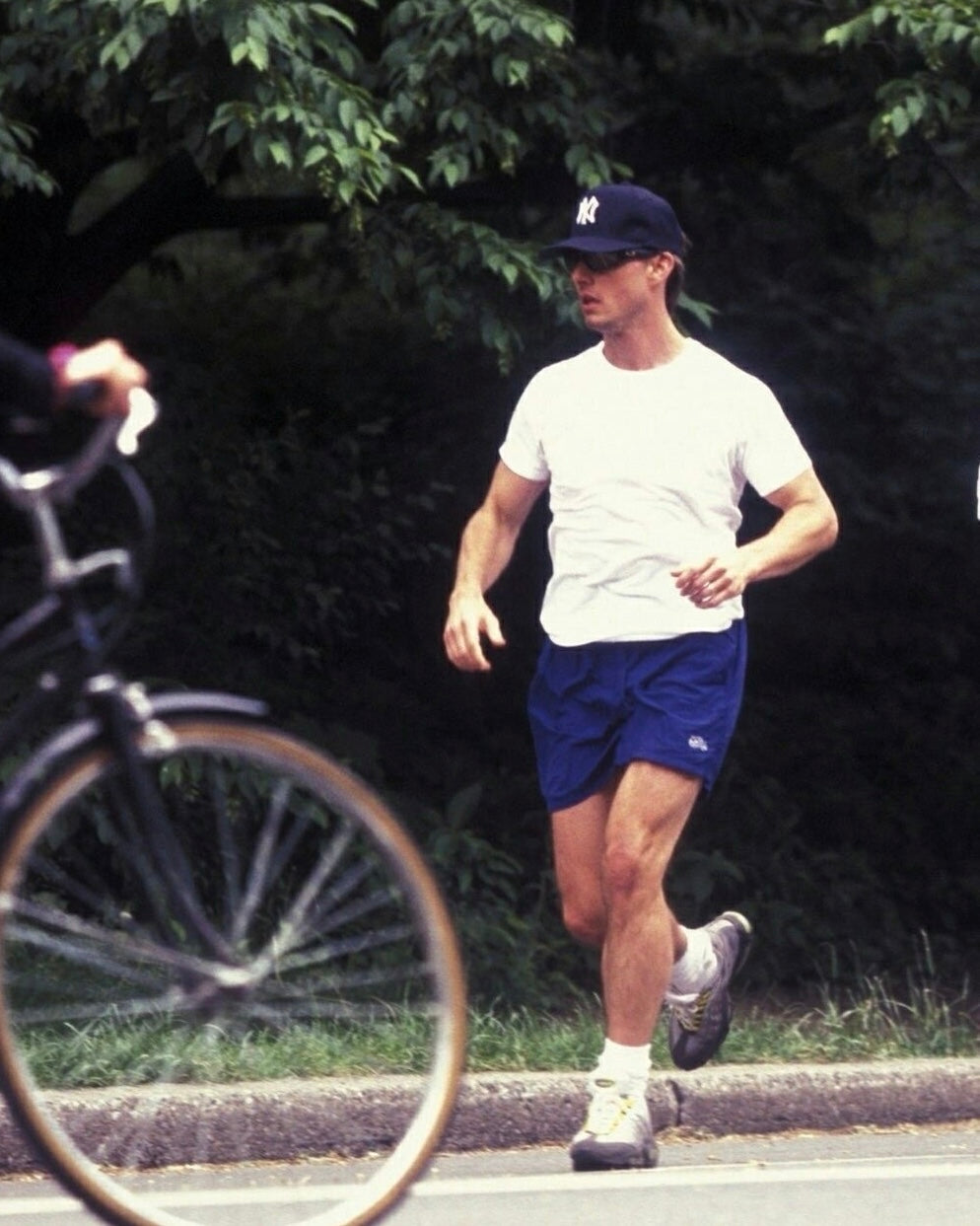 RUNNING AS A LIFESTYLE: WHY THE BEST-DRESSED MEN WERE ALWAYS OUT OF BREATH